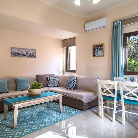 Iro City And Beach Boutique Homes Chania  Bagian luar foto