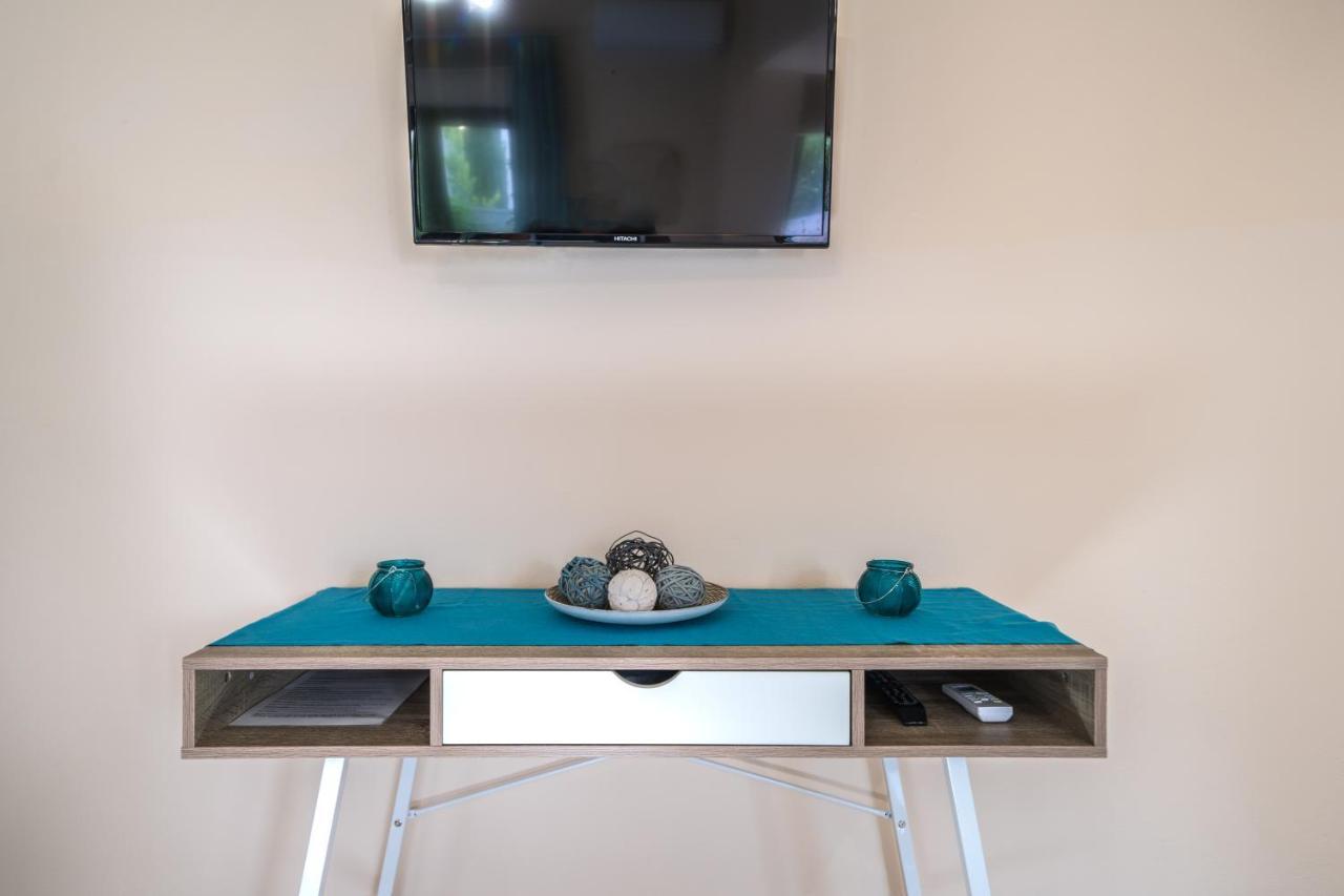 Iro City And Beach Boutique Homes Chania  Bagian luar foto