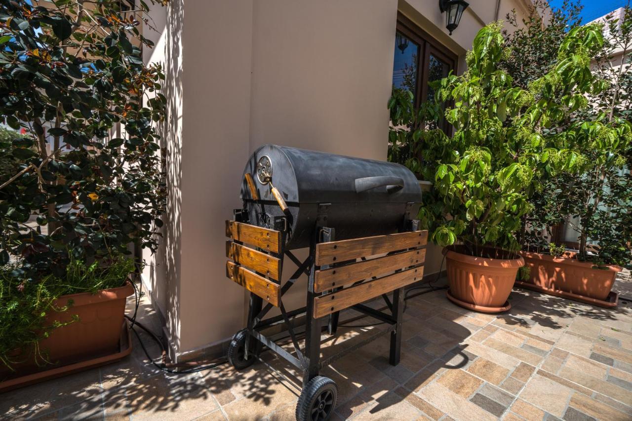 Iro City And Beach Boutique Homes Chania  Bagian luar foto