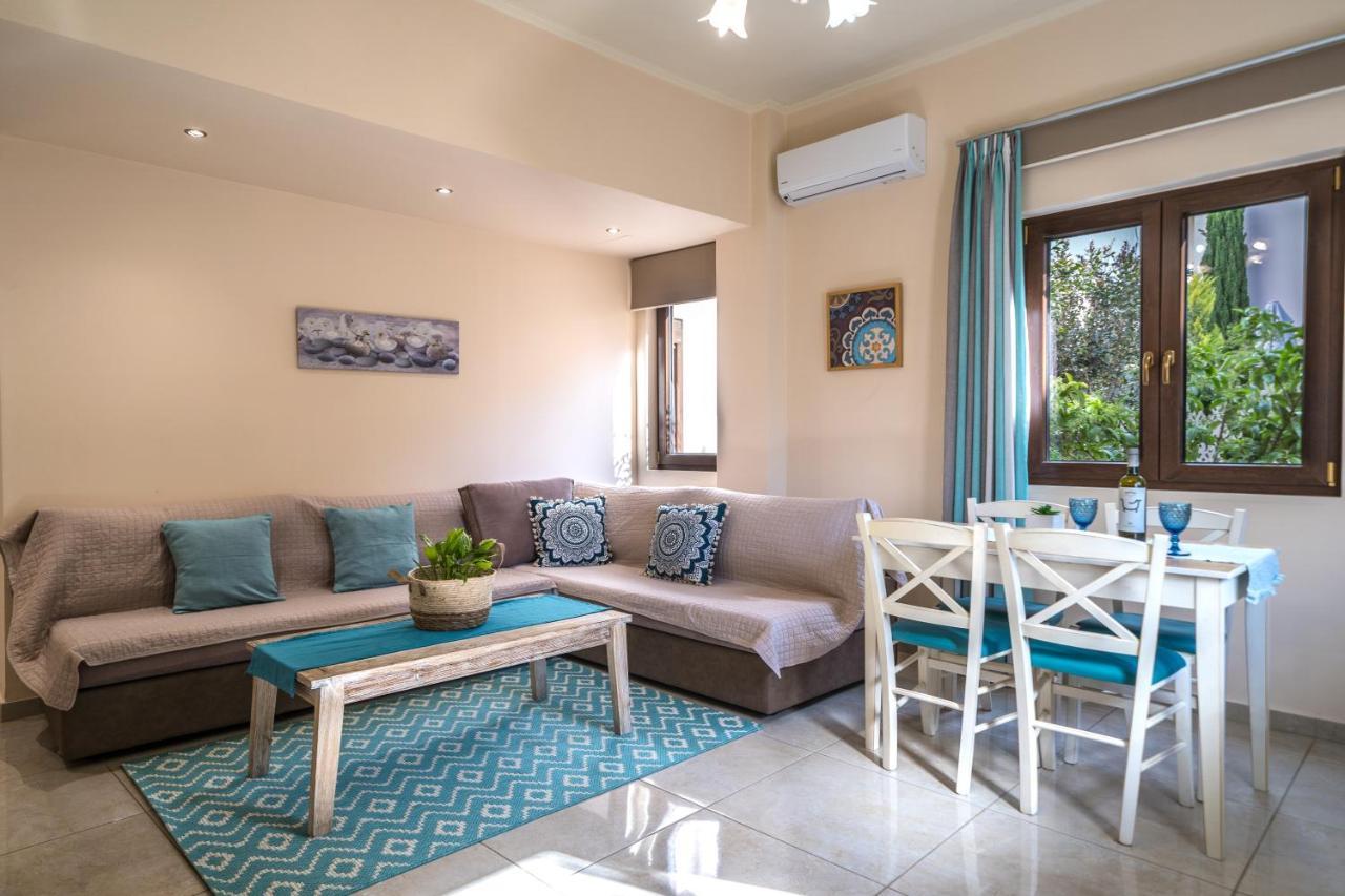 Iro City And Beach Boutique Homes Chania  Bagian luar foto