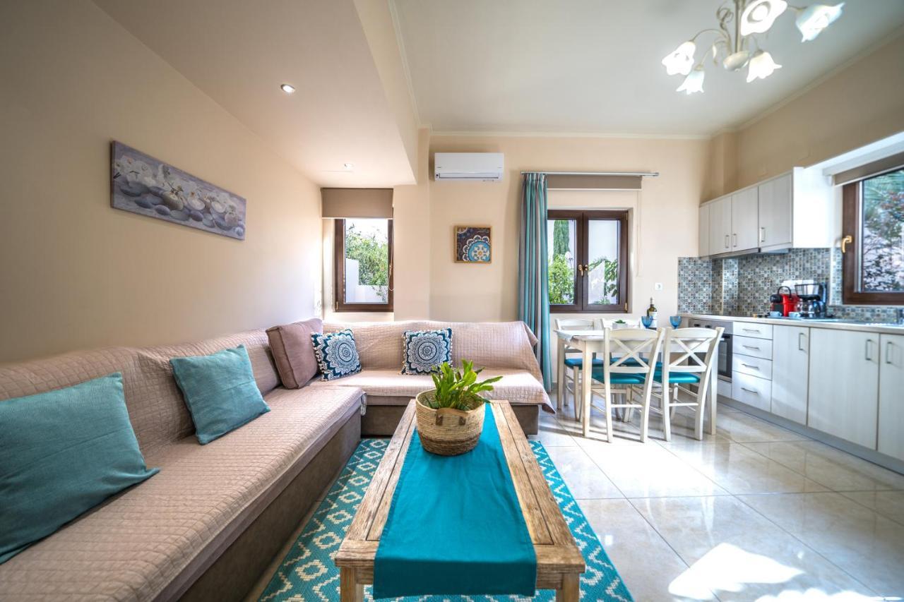 Iro City And Beach Boutique Homes Chania  Bagian luar foto