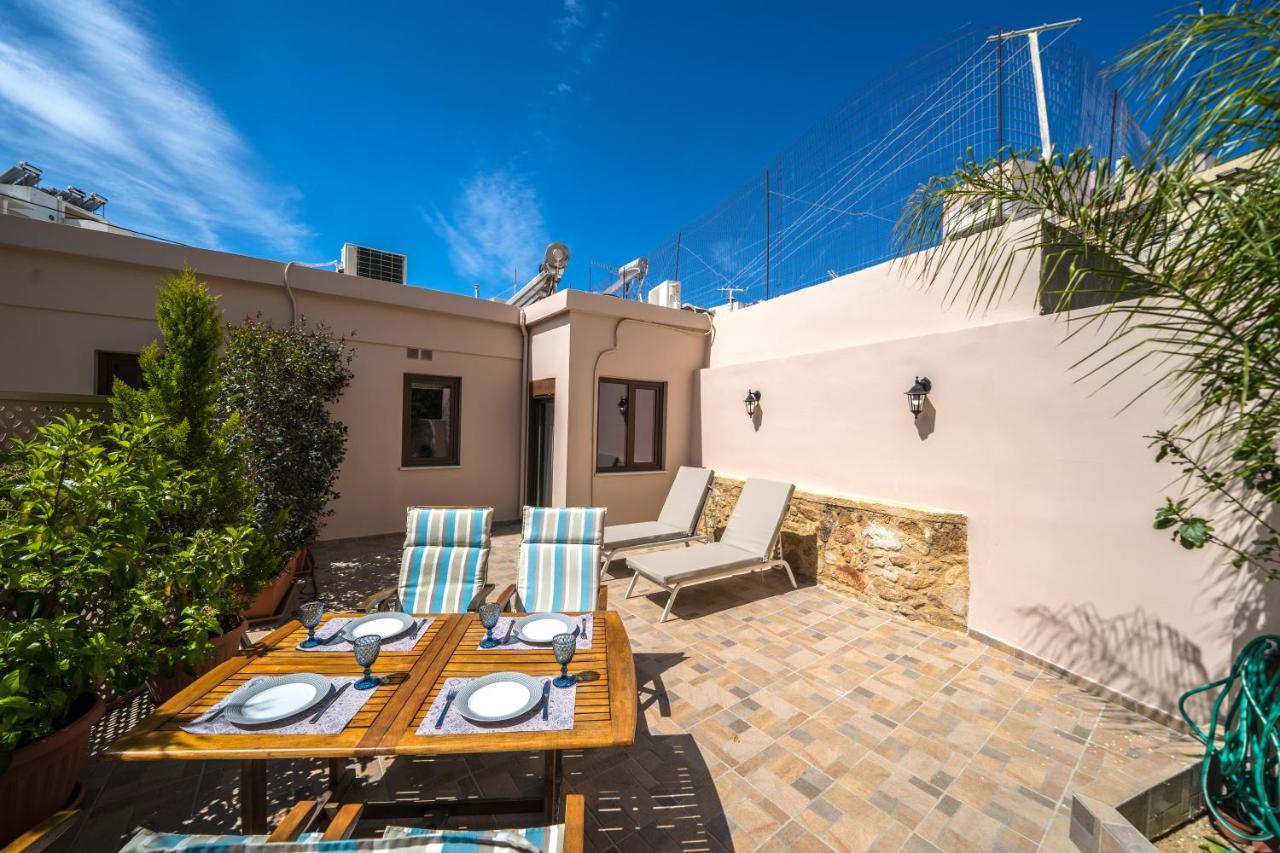 Iro City And Beach Boutique Homes Chania  Bagian luar foto