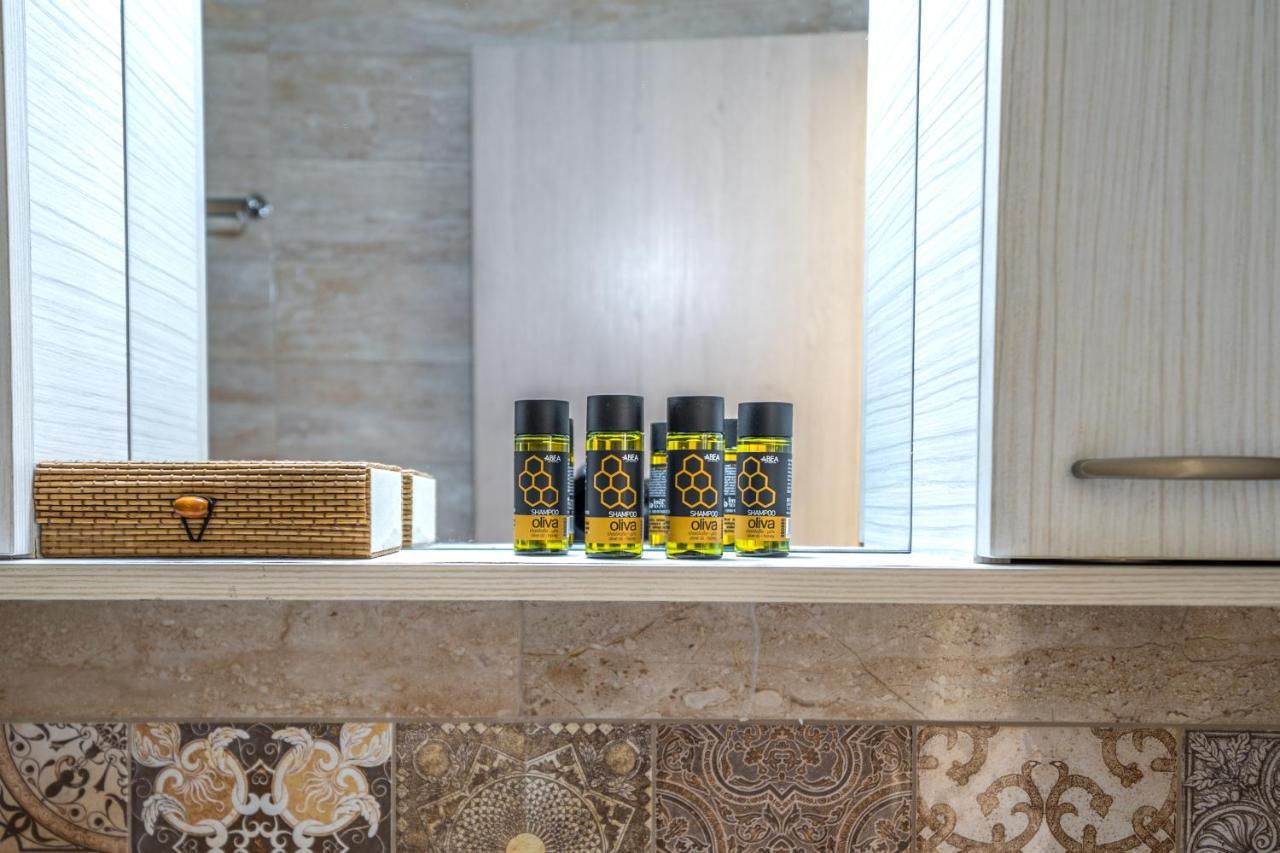 Iro City And Beach Boutique Homes Chania  Bagian luar foto